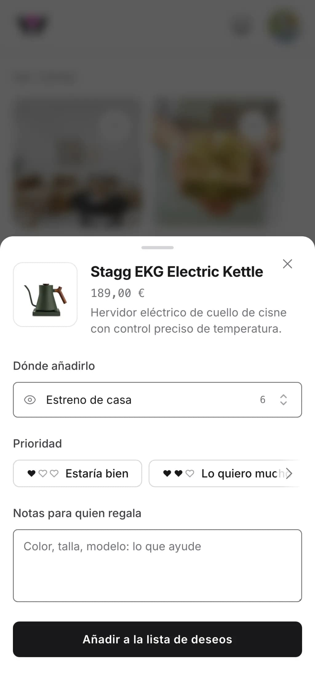 La pantalla de añadir de Wishpicks en un móvil: los datos de un hervidor eléctrico verde sacados de un enlace pegado, con la lista de deseos «Estreno de casa» elegida como destino