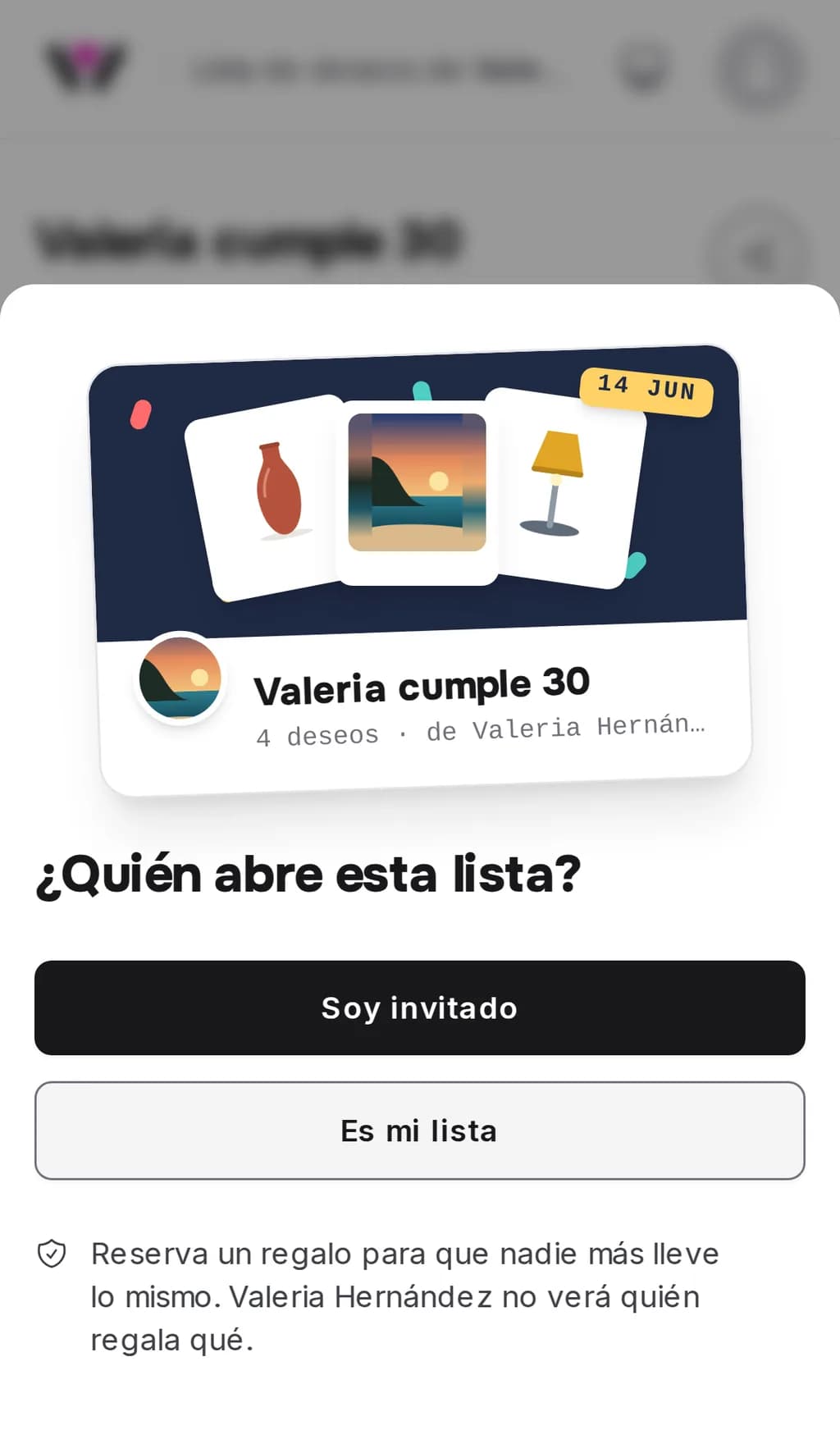 Un celular con la entrada de una lista de Wishpicks: arriba, una tarjeta con el título y las fotos de la lista; abajo, “¿Quién abre esta lista?” con los botones “Soy invitado” y “Es mi lista”