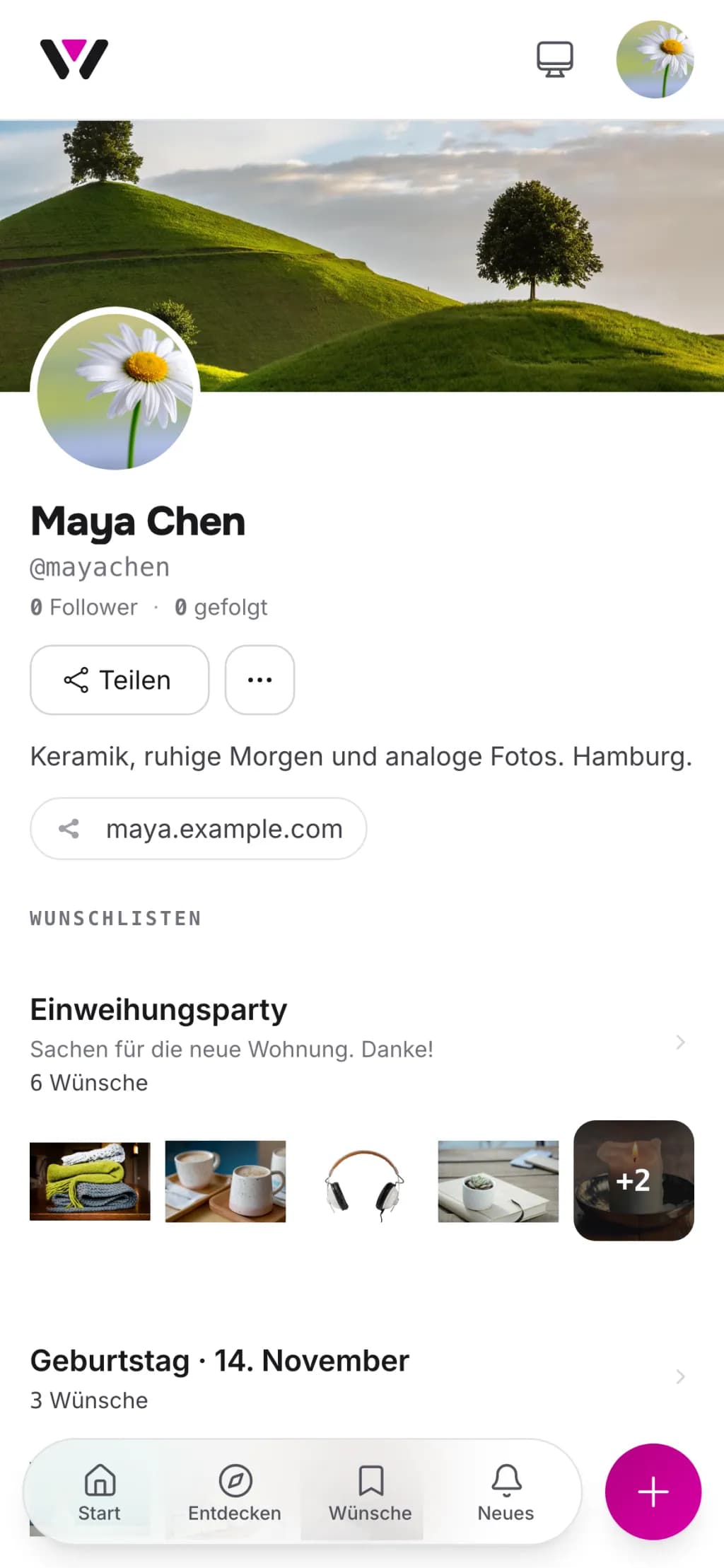 Ein Wishpicks-Profil auf dem Handy mit Titelbild, einzeiliger Bio, einem persönlichen Link und den Wunschlisten, die die Inhaberin teilt